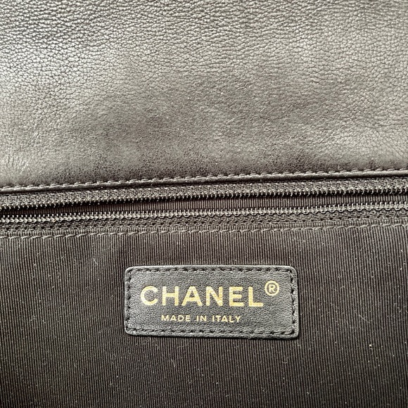 CHANEL Chain Around Flap Bag Sac Rabat - Picture 3 of 13